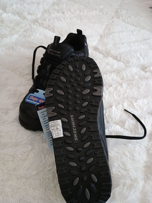 Спортни маратонки Skechers Shape-ups