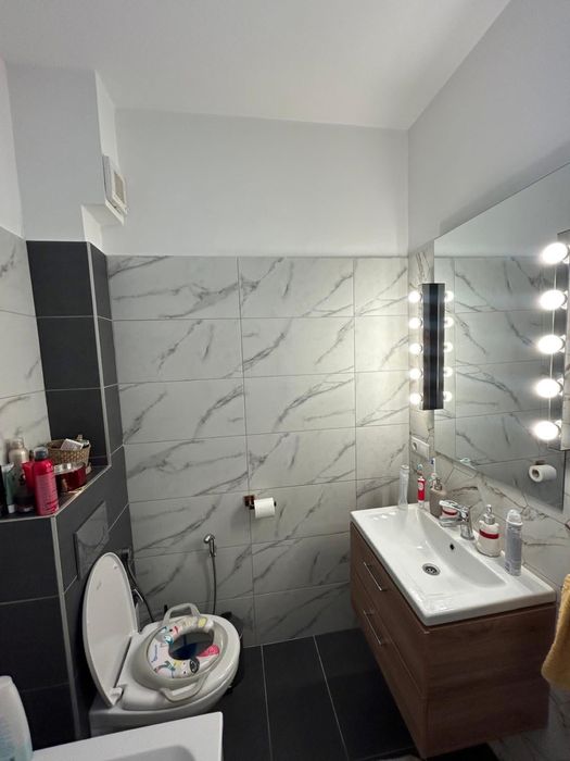 Apartament 3 camere persoana fizica gradina Rediu