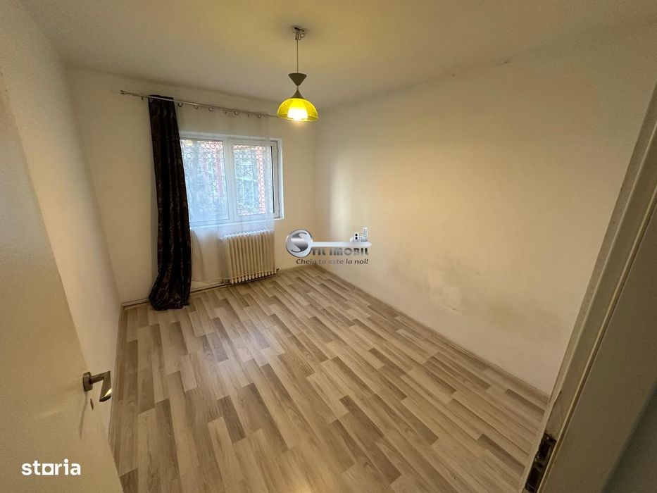 Apartament 3 camere, boxă și potențial investițional remarcabil, în zo