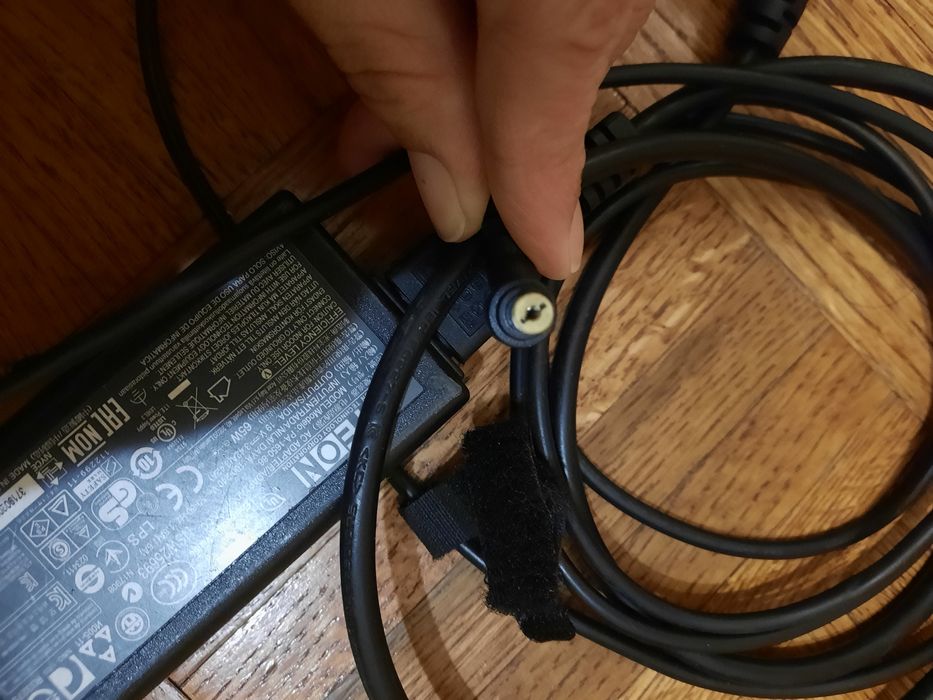 Зарядки на ноутбук