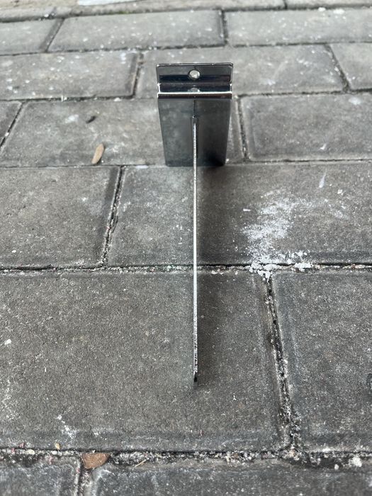 Крючки (кронштейн) для стеллажа