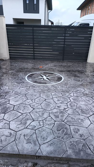 Beton amprentat decorativ,beton periat, beton simplu, tencuiala amprentata, fațade, garduri  socluri amprentate