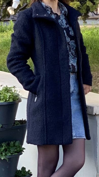 Ново елегантно вълнено палто ХС размер