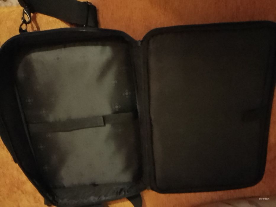 geanta pentru laptop