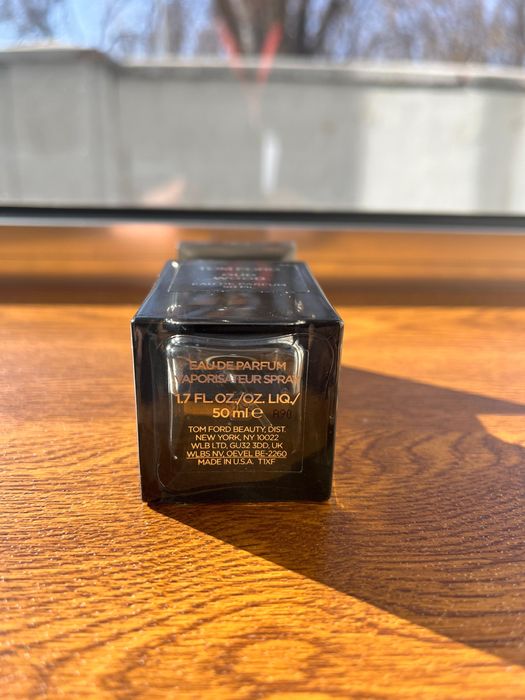 Продается TOM FORD OUD WOOD 50мл остаток 35мл