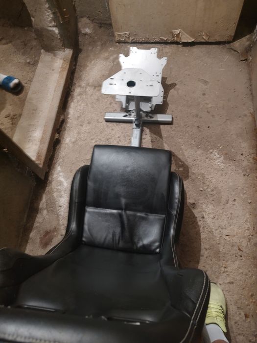 Logitech G29 +playseat cockpit+ shifter