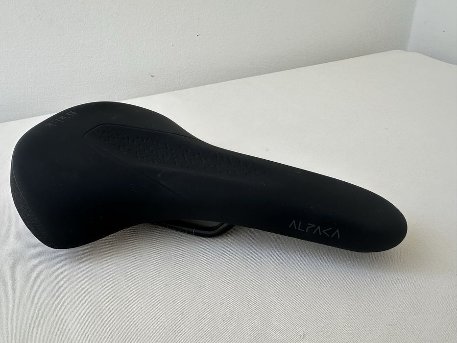 Fizik Terra Alpaca X5 -велосипедно седло