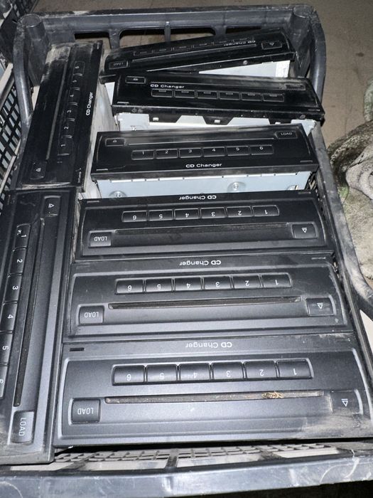CD Changer дискове Audi A6 4f A4 A3 A5 А8 Q5 Q7 C6 4f0035223l гр. Варна