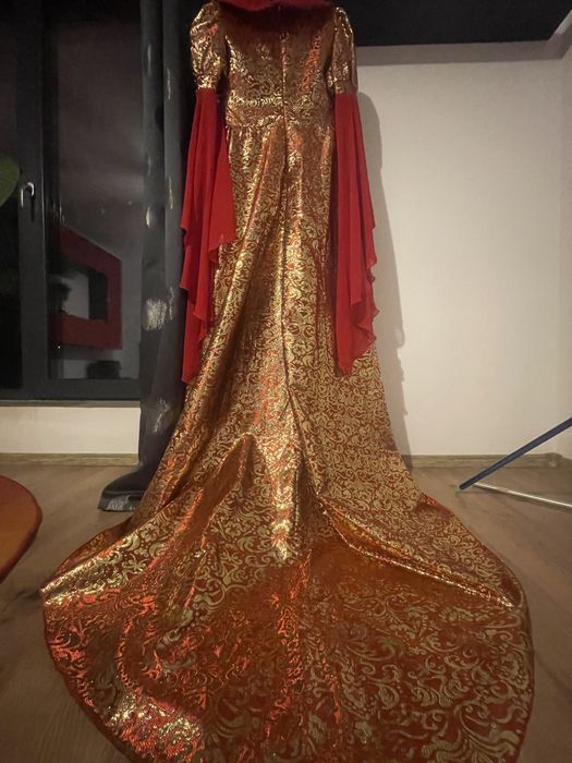 rochie zana/ ursitoare/medievala