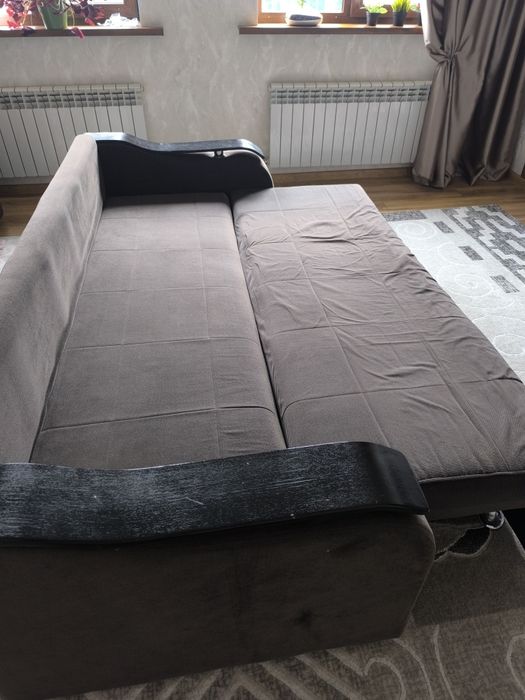 Продам диван и 2 кресла