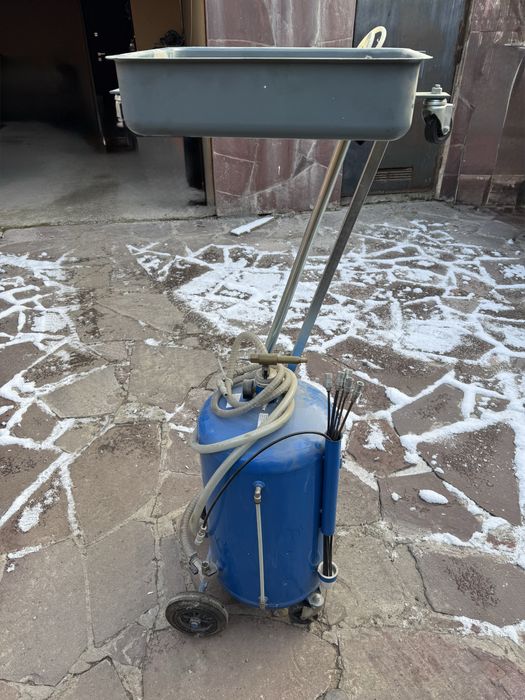 Продам экстрактор для замены масла