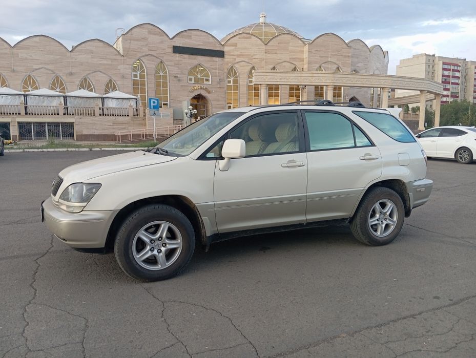 Продам Lexus RX300