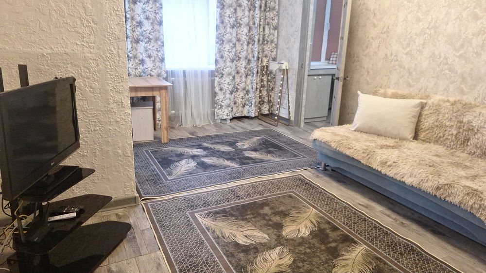 Посуточно 2 х ком кв, центр