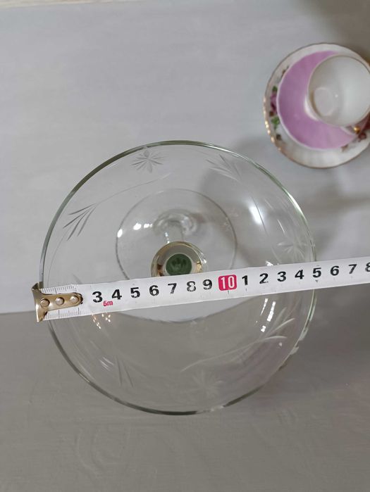 Стеклянная фруктовница конфетница