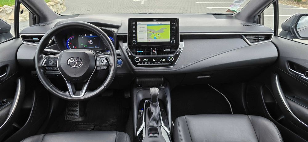 Toyota Corolla Hybrid 08/2020