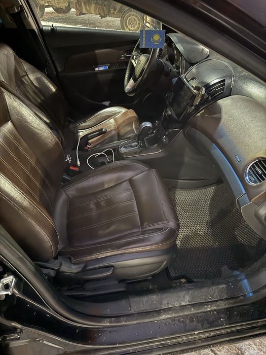 Продам chevrolet cruze