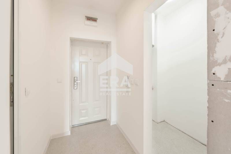 Продава се Едностаен апартамент в Варна, Виница - 45 кв.м за 1700 €/кв.м - Снимка #9