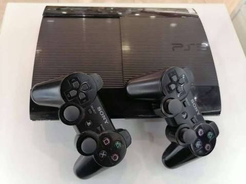 Sony playstation 3 super slim