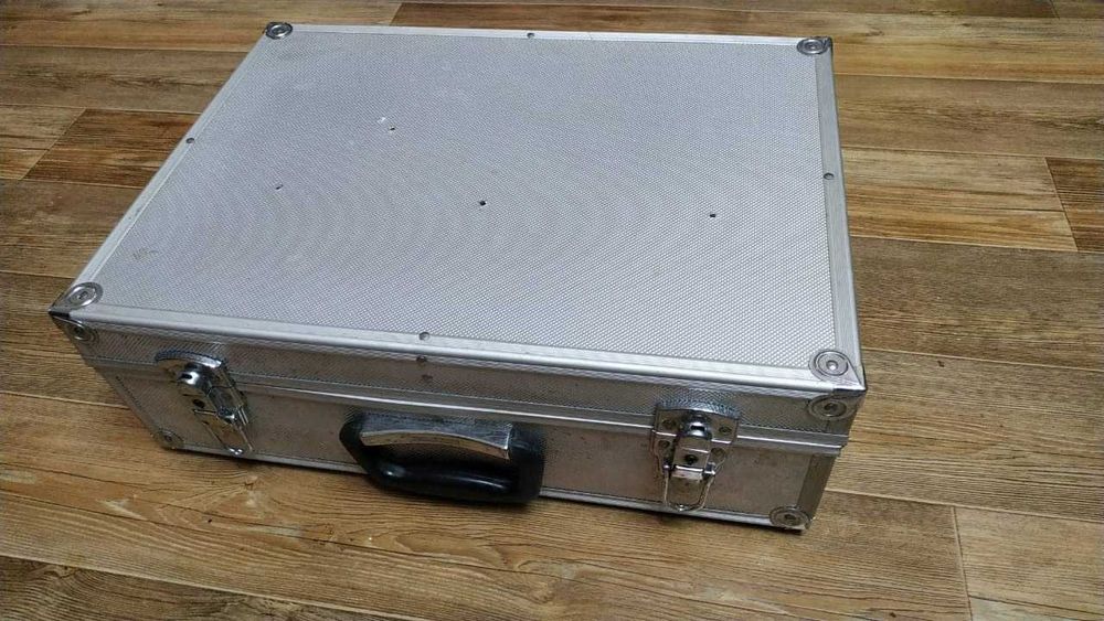Кейс алюминиевый ящик чемодан