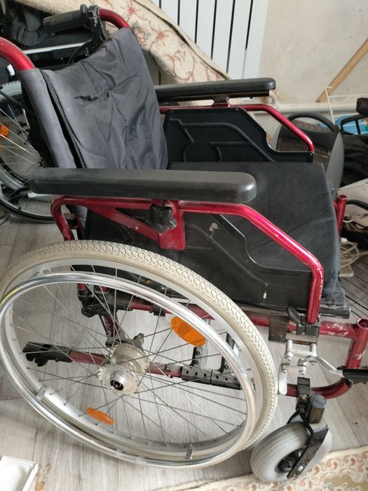 Инвалидная коляска