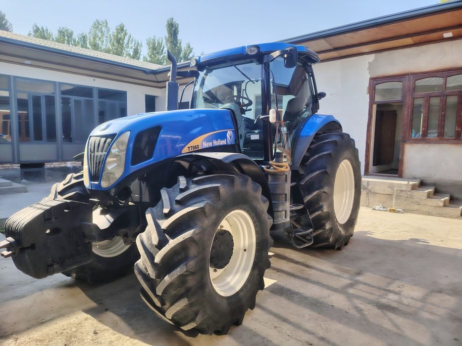 New holland t 7060