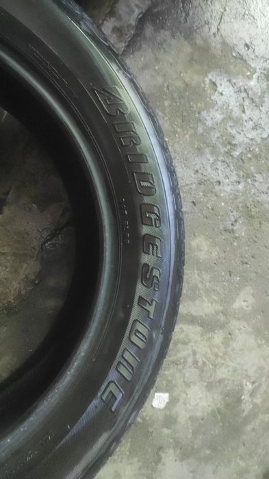 275/50R22 Bridgestone
