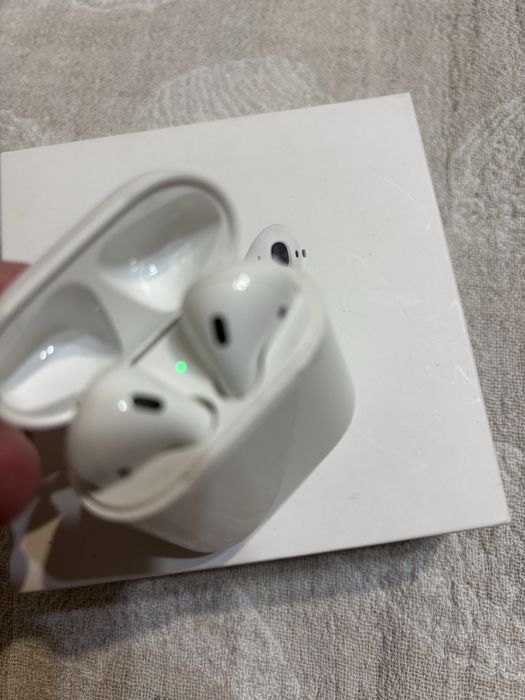 Продам AirPods бу оригинал
