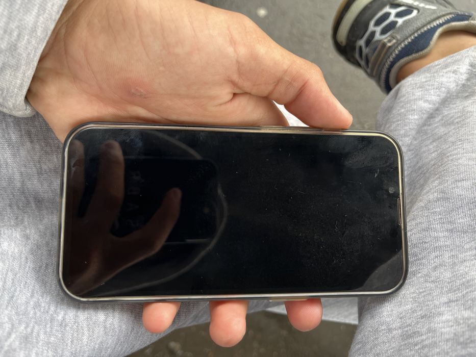 Iphone 13 телефоны сатылады бу состаяения жақсы