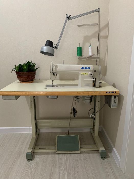 Швейная машина Juki