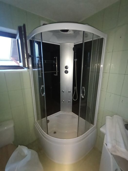 Vând cabina de, duș cu cădiță.