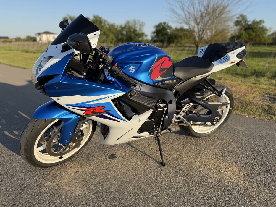 Suzuki GSXR 600 12.2011 Germania Stock stare TOP 27 k km