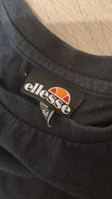 Продавам Ellesse тениска