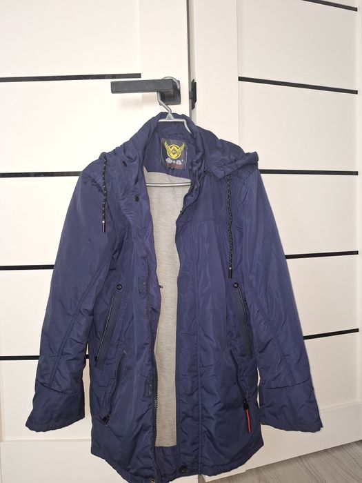 Продам подростковые куртки демисезонные