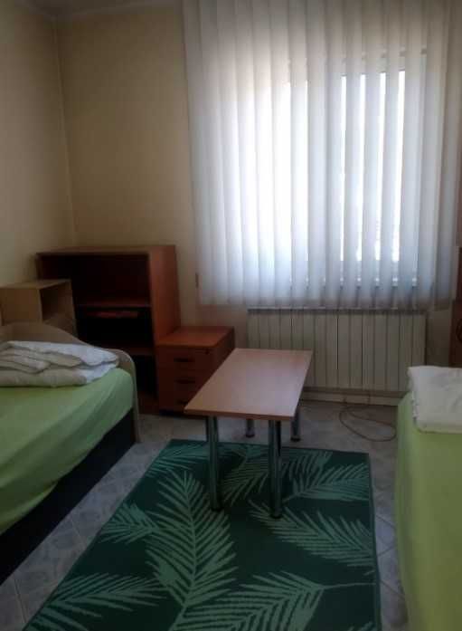 Дава се под наем Двустаен апартамент в София, Изток - 73 кв.м за 535 € - Снимка #2