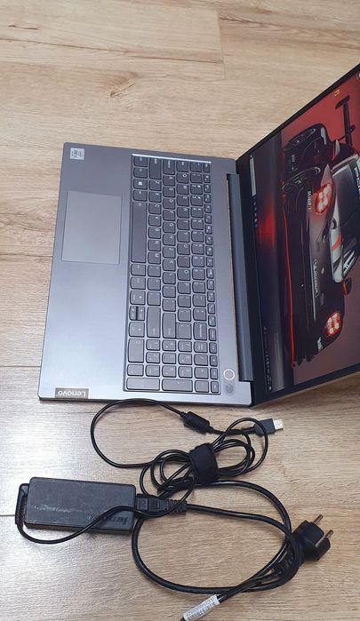 Laptop Lenovo ThinkBook 15 i5 gen10, 16 GB RAM, SSD de 512 GB