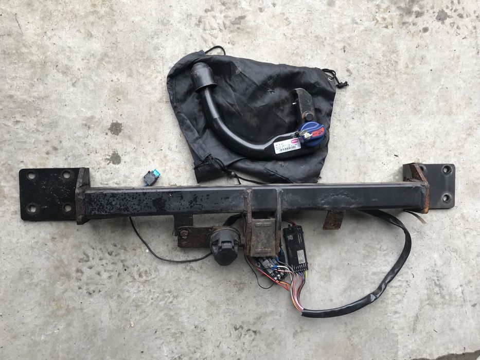 Carlig cui tractare platforma Bmw E61 complet 2004 2010