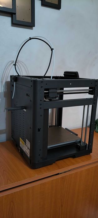 Imprimantă 3D Flashforge Adventurer 5M – Ultra-Rapidă (600mm/s) CoreXY