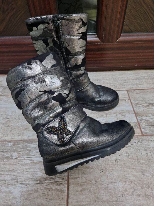 Ботуши за момиче