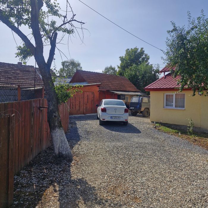 Casă 400 m² cu teren 18.000 m², Hodoșa – Harghita | Mobilată, renovată