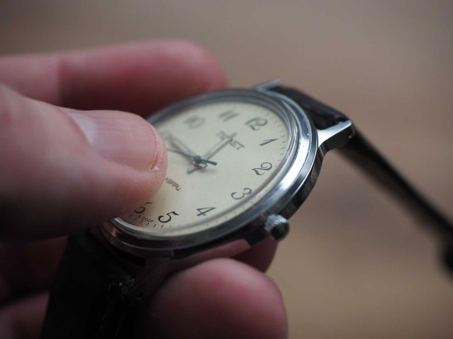 Ceas sovietic quartz Poljot, 35,5 mm, unisex, funcțional, URSS retro