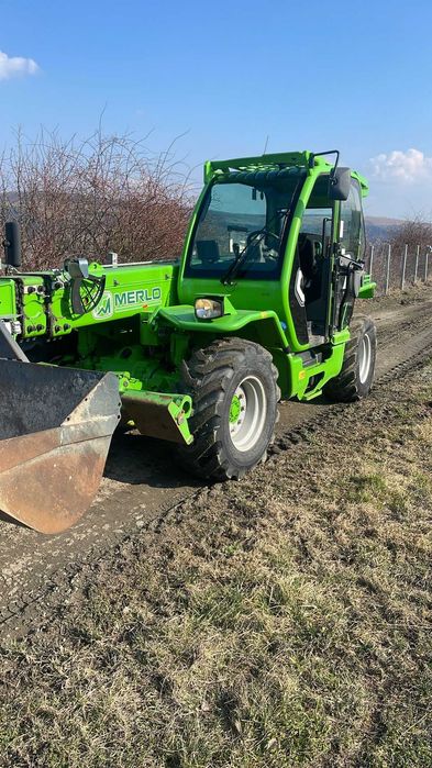 Incarcator frontal MERLO P40.14P