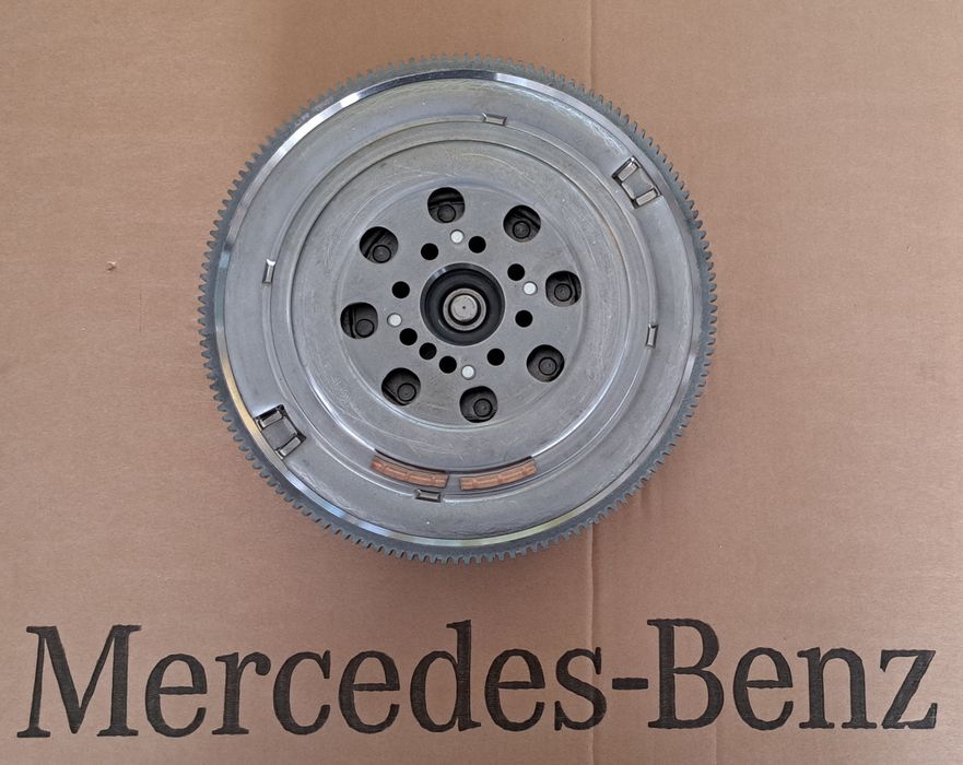Volantă Vito W447 2014 - 2025 Produs  NOU ORIGINAL MERCEDES  ÎN OFERTĂ