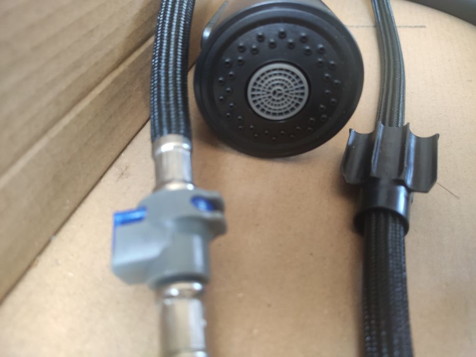 Новый смеситель, кран кухонный