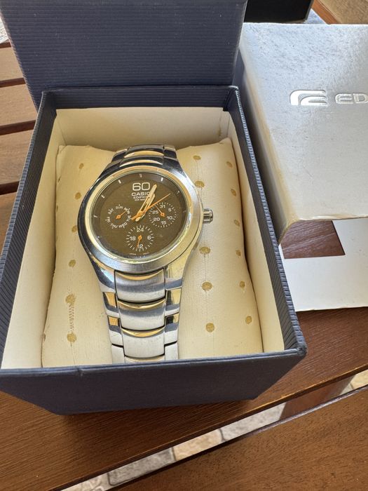 Часовник Casio Edifice