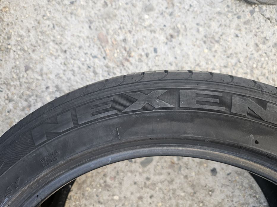 Гуми 255/45/19 дот19