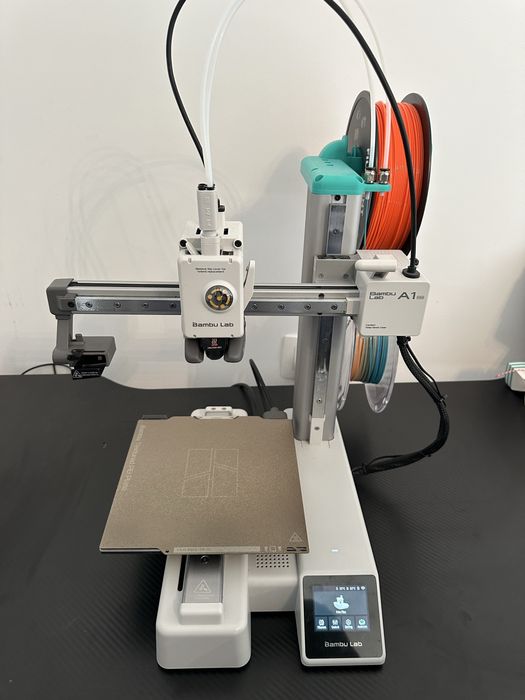Imprimanta 3D  Bambu lab A1 mini
