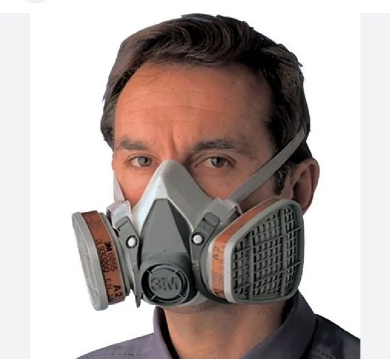Mască 3M 6200 + filtre carbon prefiltre suprafiltre capace. Tot setul