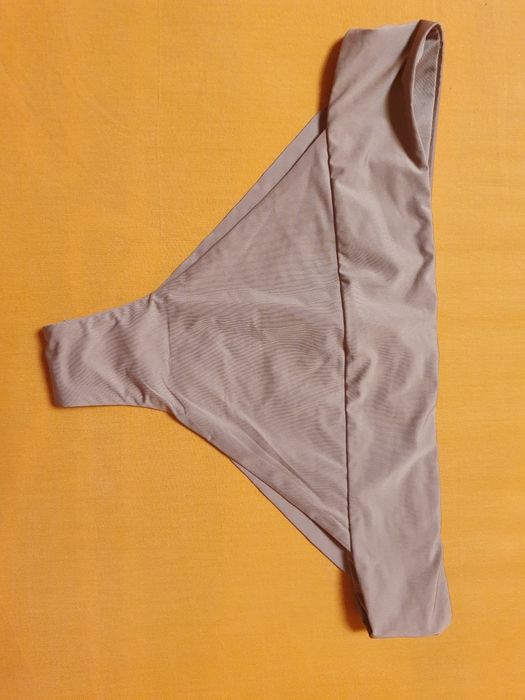 Slip de dama, nou-nouți