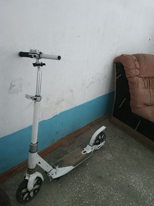 Продаю самокат бу на ходу