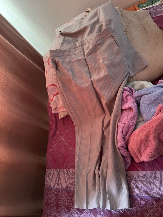 Пакет одежды для женшин и девочек разного возраста